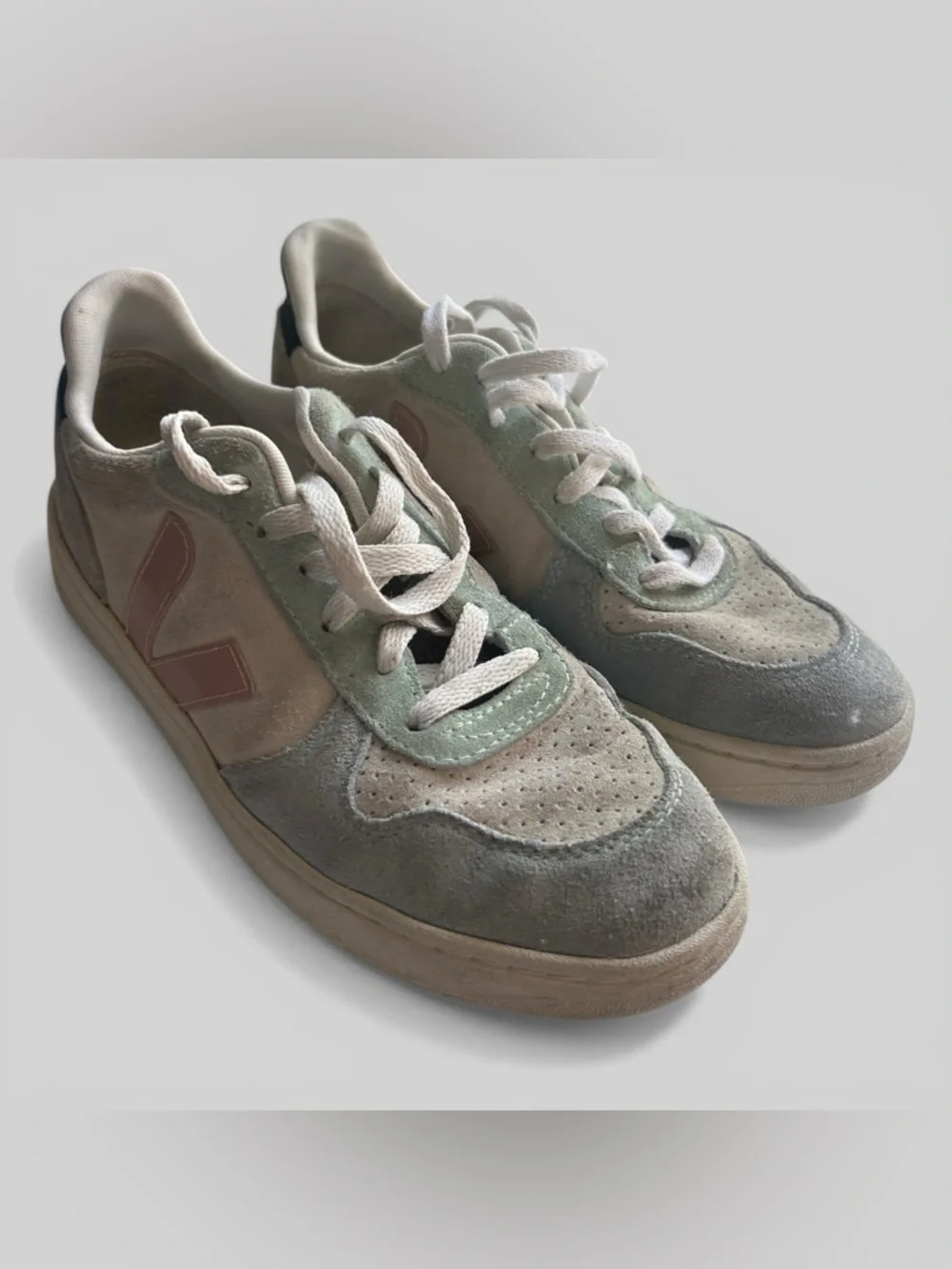 Veja multicolor suede lace up sneakers comfort trainer pastel preppy size US 8